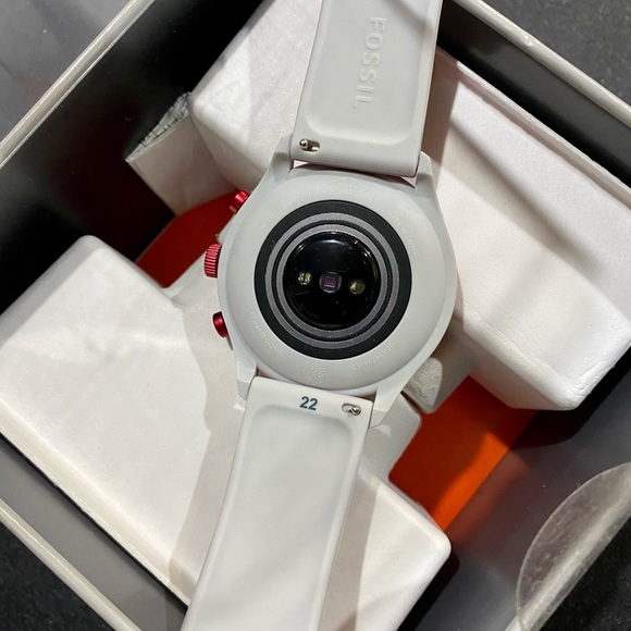 💯Brand New & Authentic FOSSIL Sport Smart Watch - Picture 5 of 9
